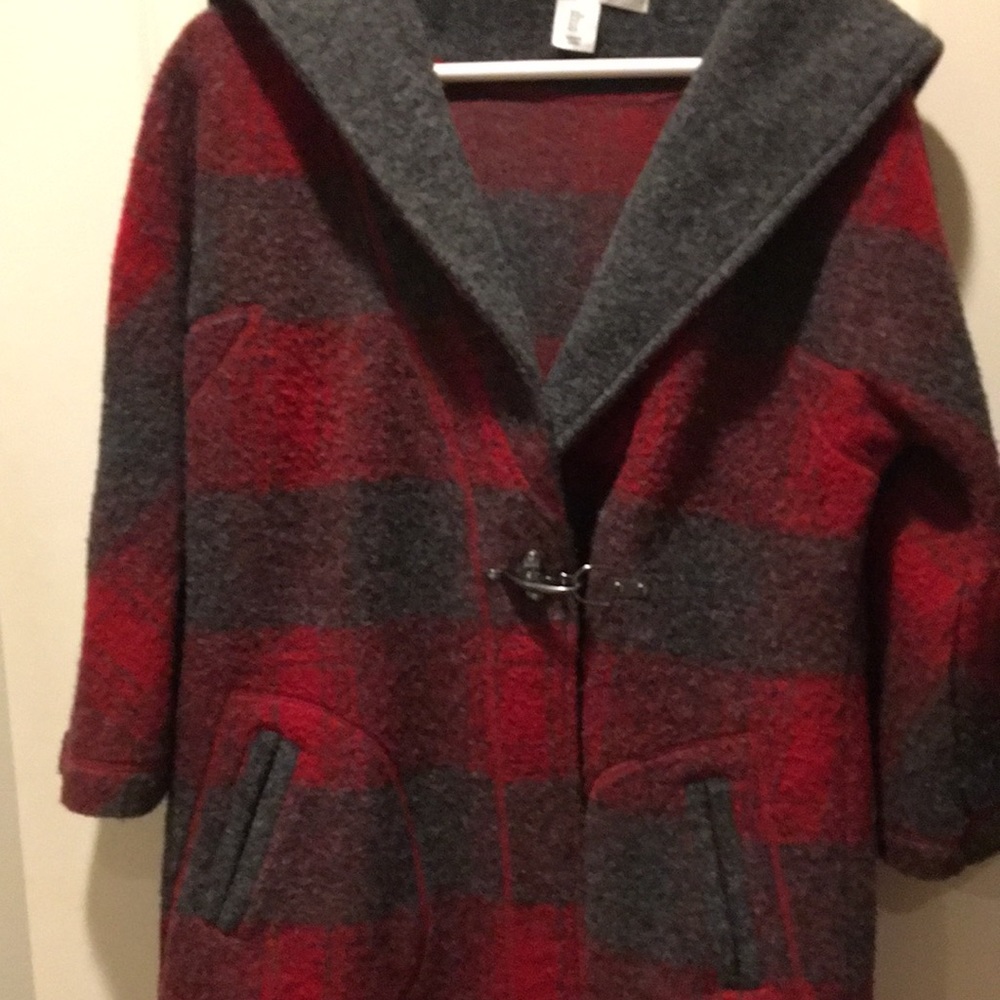 MAX STUDIO Plaid coat wool blend in & out w/hood Hook closure 3/4 sleeves size S
